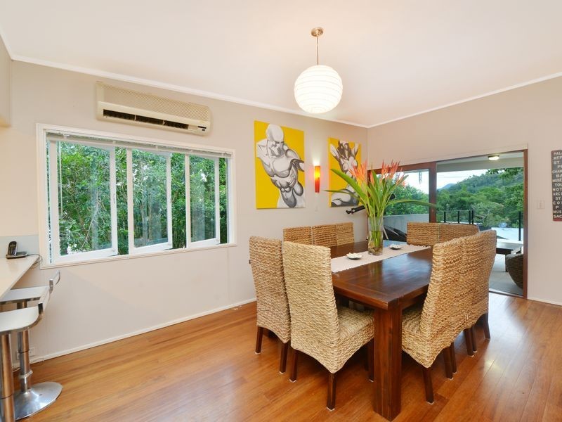84 Hillview Crescent, Whitfield QLD 4870