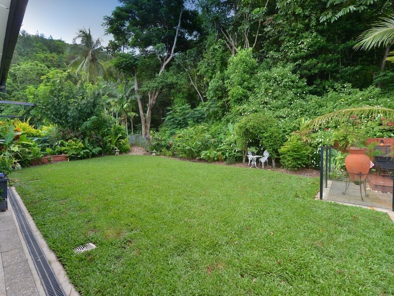 84 Hillview Crescent, Whitfield QLD 4870
