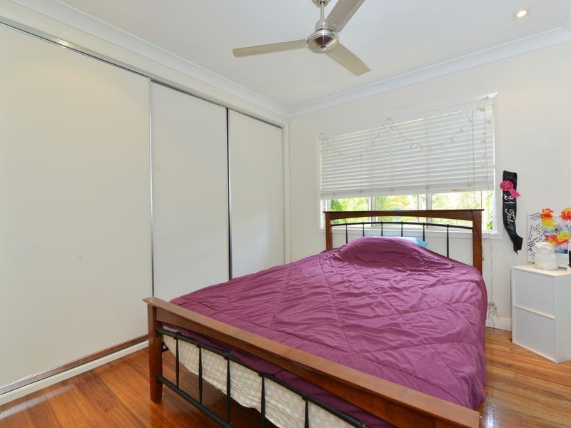 16 Park Street, Whitfield QLD 4870