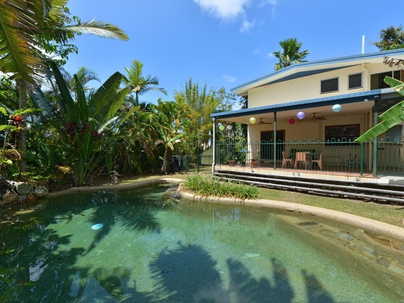 16 Park Street, Whitfield QLD 4870