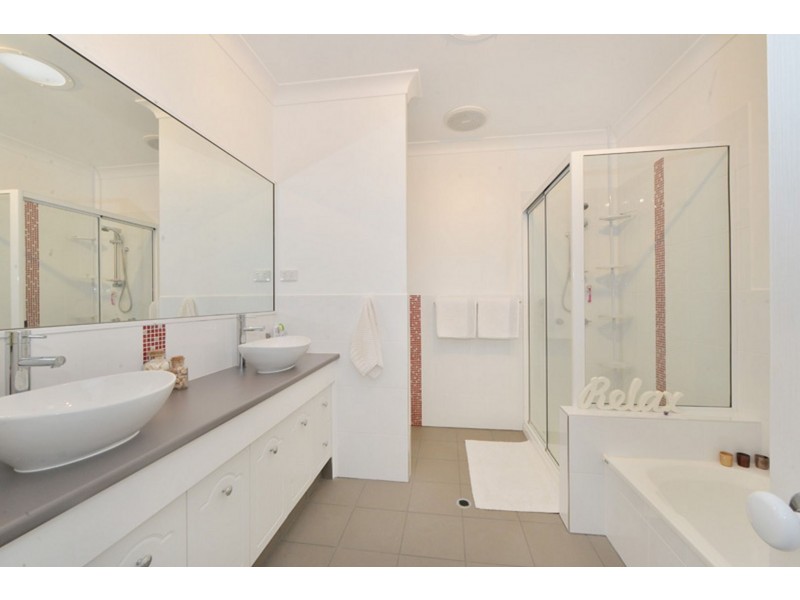 3/10 Grantala Street, Manoora QLD 4870