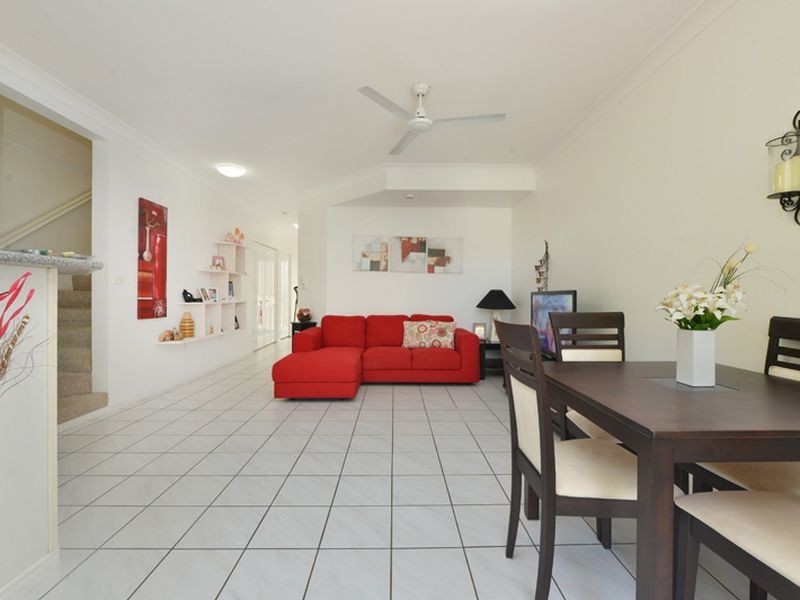 3/10 Grantala Street, Manoora QLD 4870