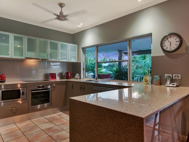 21A Minerva Avenue, Mooroobool QLD 4870