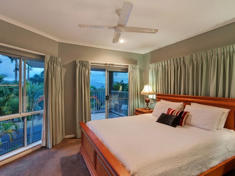 21A Minerva Avenue, Mooroobool QLD 4870