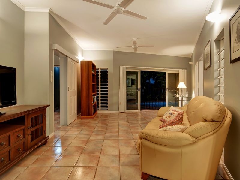 21A Minerva Avenue, Mooroobool QLD 4870