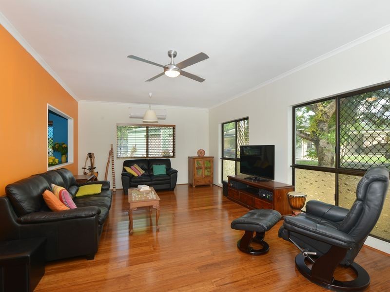 6 Keller Close, Whitfield QLD 4870