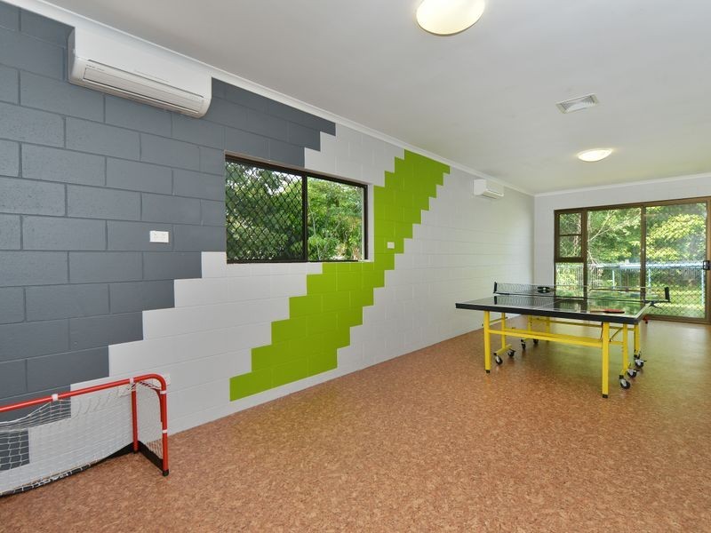 6 Keller Close, Whitfield QLD 4870