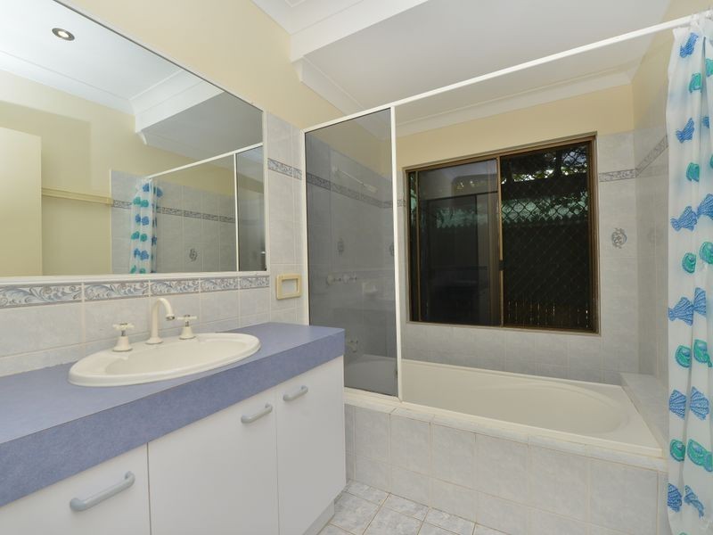 12 Greenford Close, Brinsmead QLD 4870