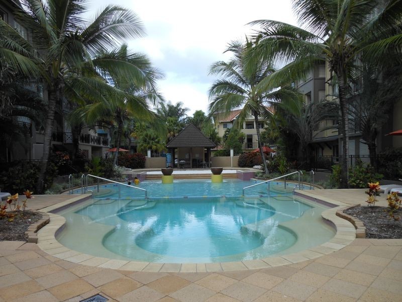 1628/2 Greenslopes Street, Cairns North QLD 4870