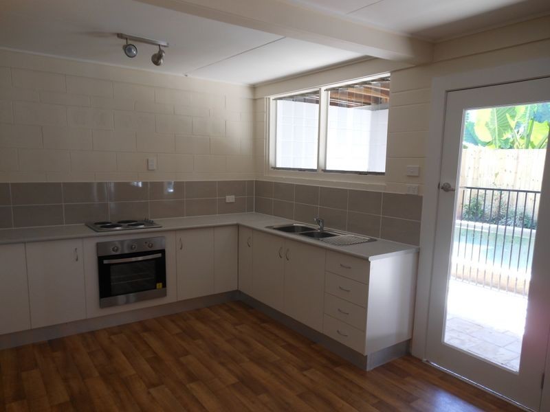 32B Hall Street, Edge Hill QLD 4870