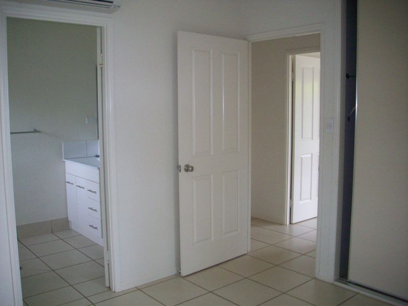 2 Norfolk Circuit (Springbrook), Redlynch QLD 4870