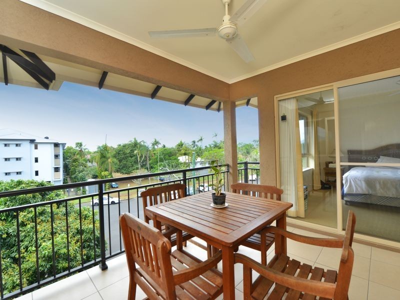 1757/2 Greenslopes Street, Cairns North QLD 4870