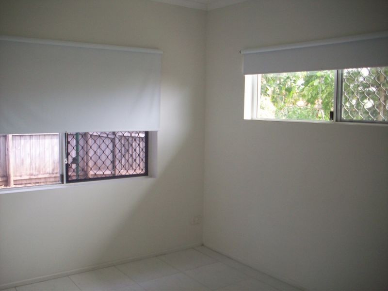 2 Jordan Close, Mooroobool QLD 4870