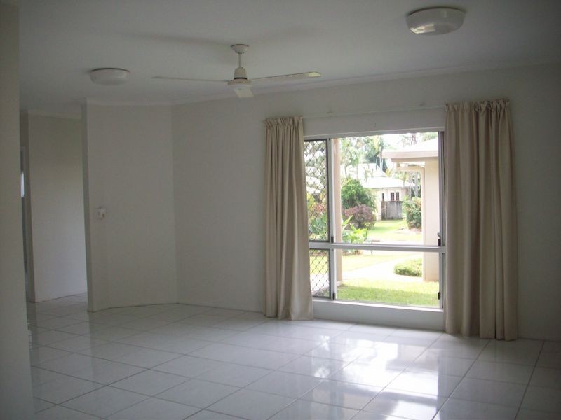 2 Jordan Close, Mooroobool QLD 4870