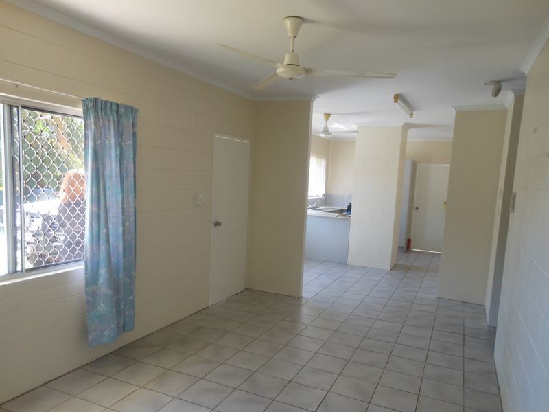 8A McManus Street, Whitfield QLD 4870