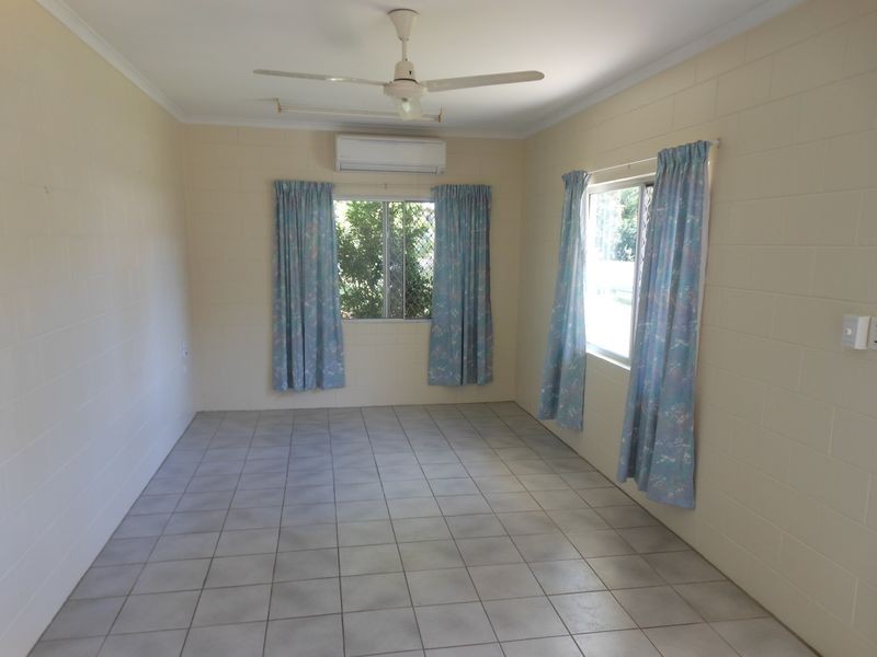 8A McManus Street, Whitfield QLD 4870