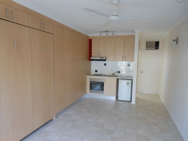 1/6 Springfield Crescent, Manoora QLD 4870