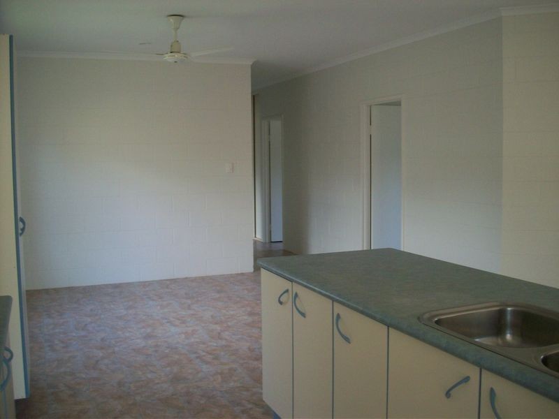 11 Lorraine Close, Bentley Park QLD 4869