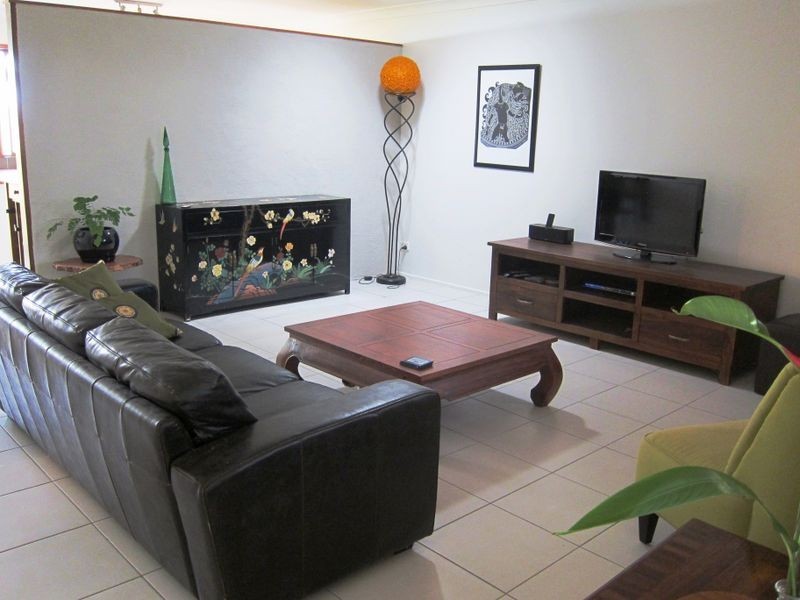 2/66 Wistaria, Holloways Beach QLD 4878