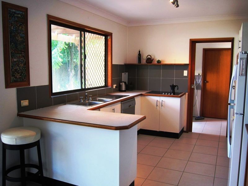 2/66 Wistaria, Holloways Beach QLD 4878