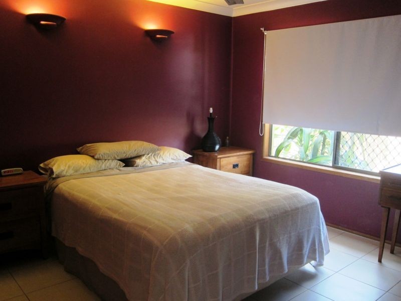 2/66 Wistaria, Holloways Beach QLD 4878