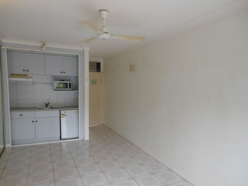 3/6 Springfield Crescent, Manoora QLD 4870