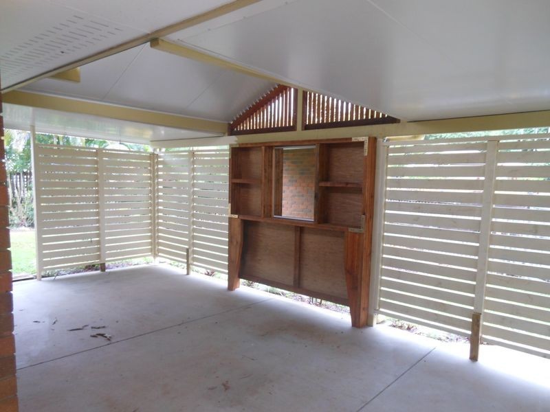4 Marchant Street, Manoora QLD 4870
