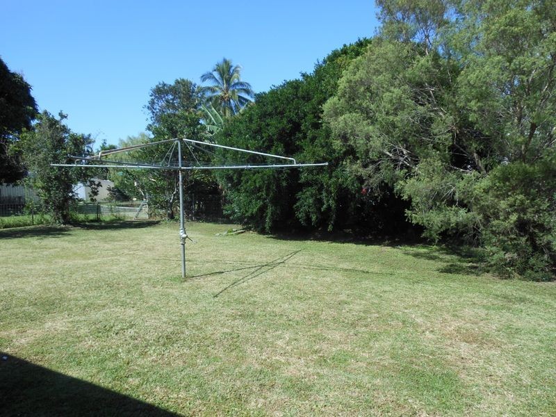 Manoora QLD 4870