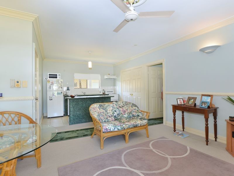 UNIT 15/2 Springfield Crescent, Manoora QLD 4870