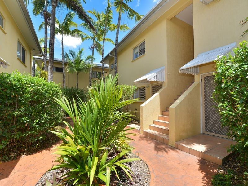 UNIT 15/2 Springfield Crescent, Manoora QLD 4870