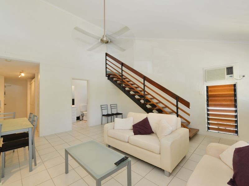 22/239 Lake Street, Cairns North QLD 4870