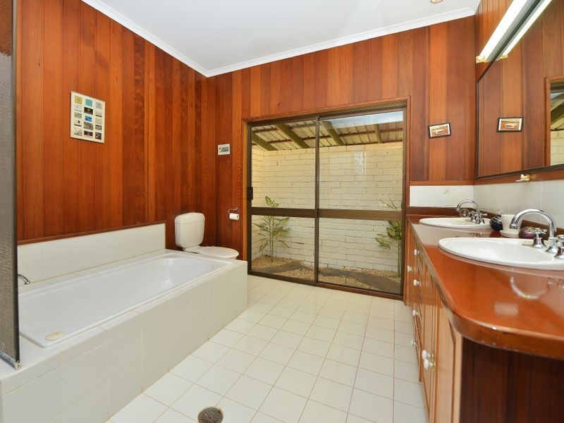 3 Argyle Close, Edge Hill QLD 4870