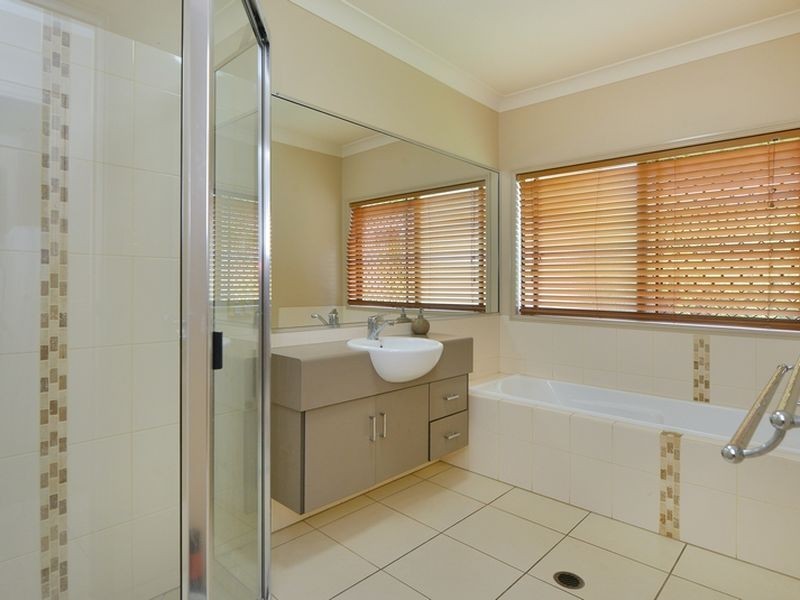 48 Shamrock Street, Brinsmead QLD 4870