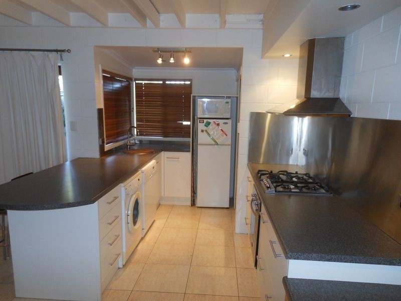 6/4 Maytown Close, Manoora QLD 4870