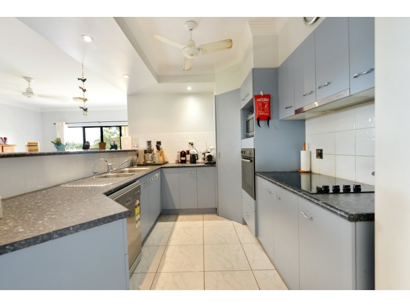 83 Jungara Road, Redlynch QLD 4870