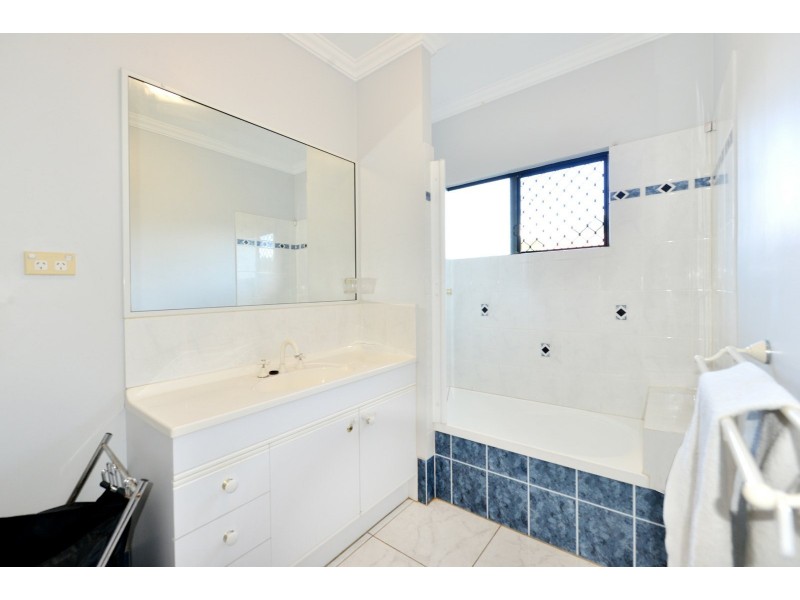 83 Jungara Road, Redlynch QLD 4870