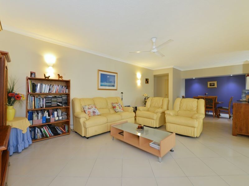 408/2 Greenslopes Street, Cairns North QLD 4870