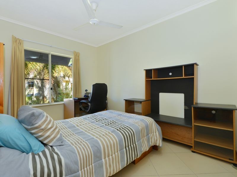 408/2 Greenslopes Street, Cairns North QLD 4870