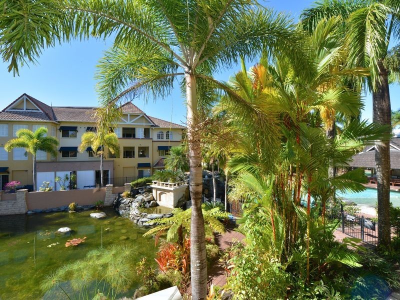 408/2 Greenslopes Street, Cairns North QLD 4870