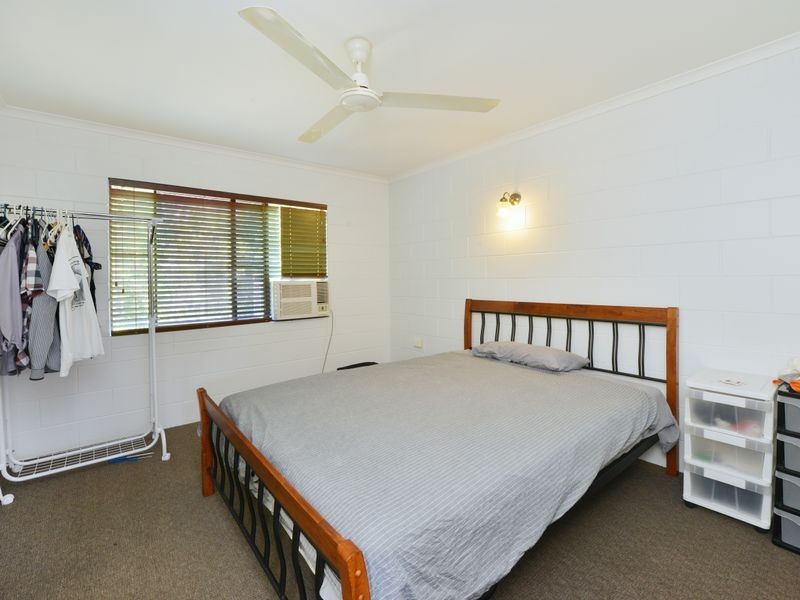 8/2 McPherson Close, Edge Hill QLD 4870