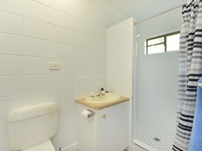8/2 McPherson Close, Edge Hill QLD 4870