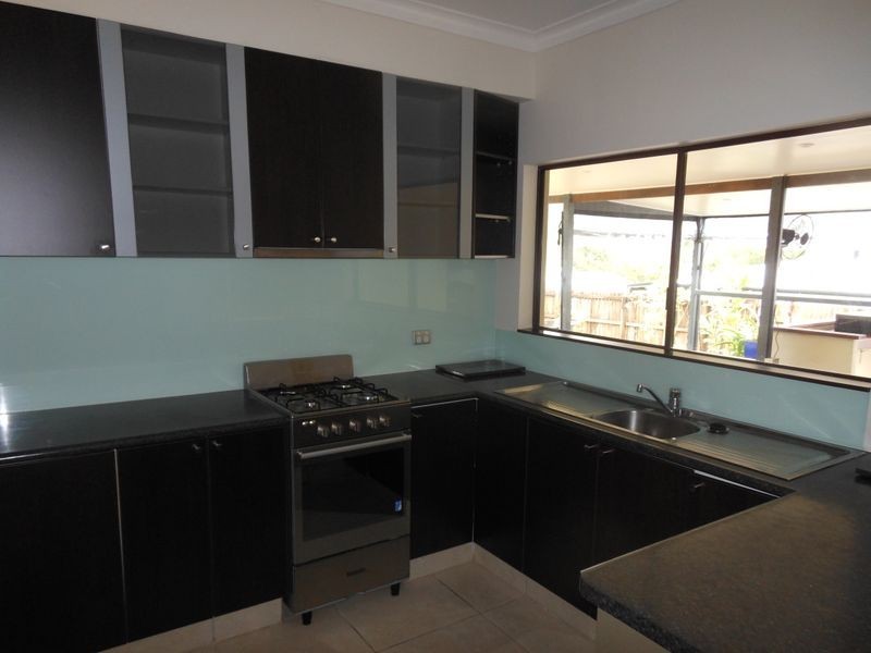 6 Curlewis Close, Brinsmead QLD 4870