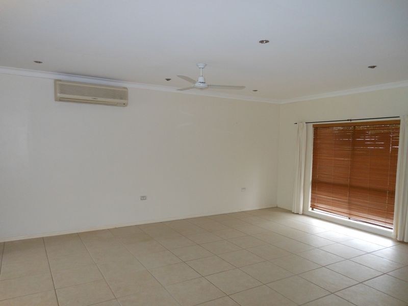 6 Curlewis Close, Brinsmead QLD 4870