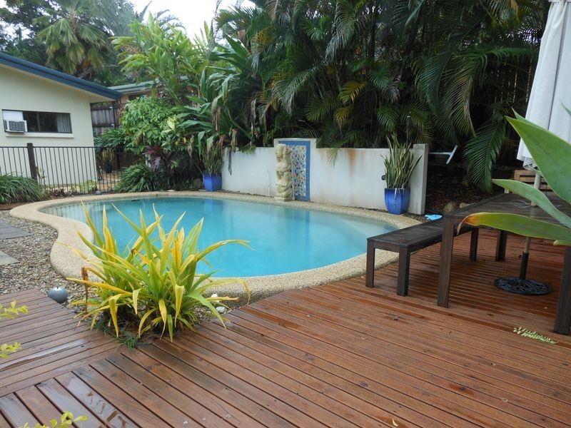 6 Curlewis Close, Brinsmead QLD 4870