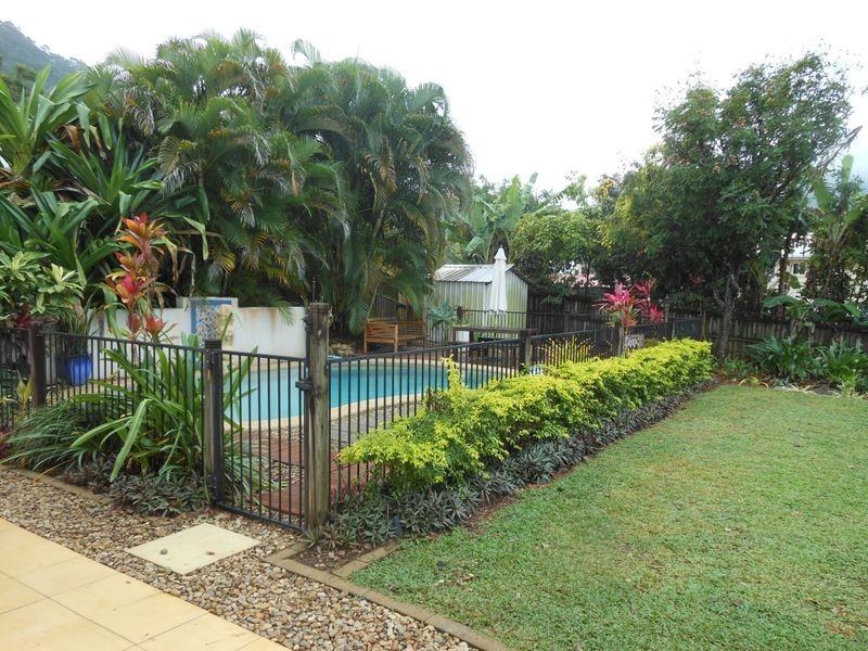 6 Curlewis Close, Brinsmead QLD 4870