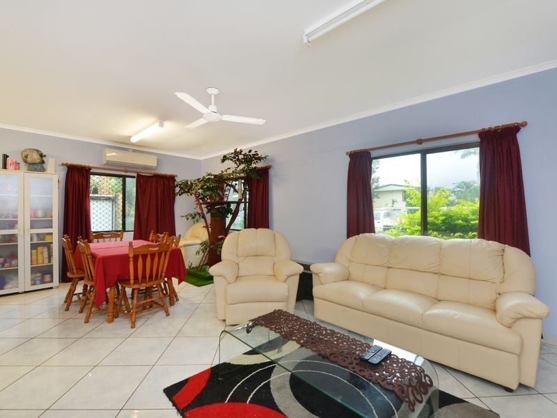 5 Henley Street, Earlville QLD 4870