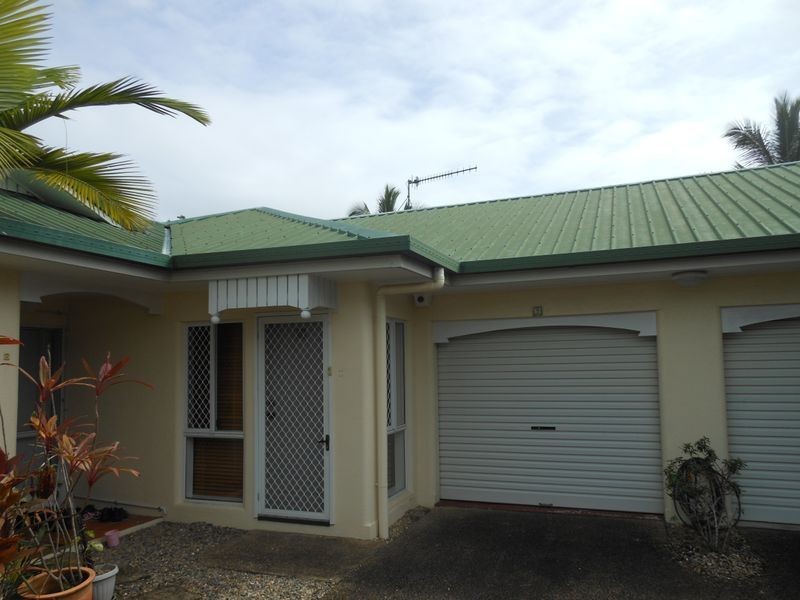 3/4 Ingham Court, Mooroobool QLD 4870