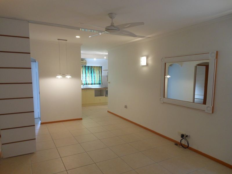 3/4 Ingham Court, Mooroobool QLD 4870