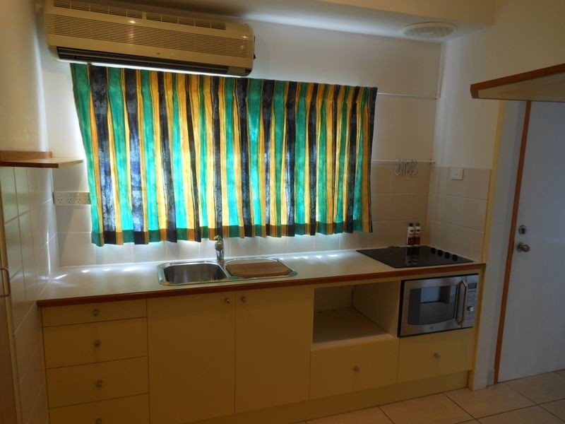 3/4 Ingham Court, Mooroobool QLD 4870