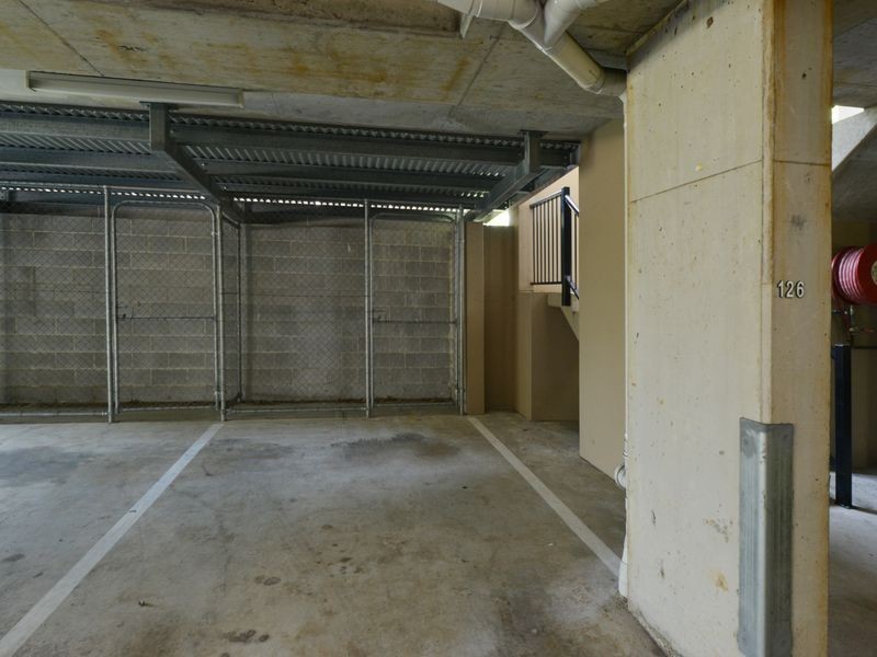 126/22 Ward Street, Mooroobool QLD 4870